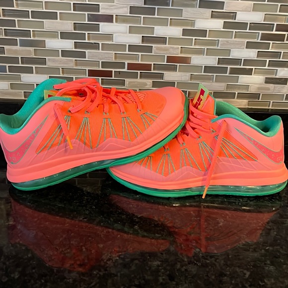 SOLD - Like New Lebron Watermelon (priced to sell) - Picture 1 of 6